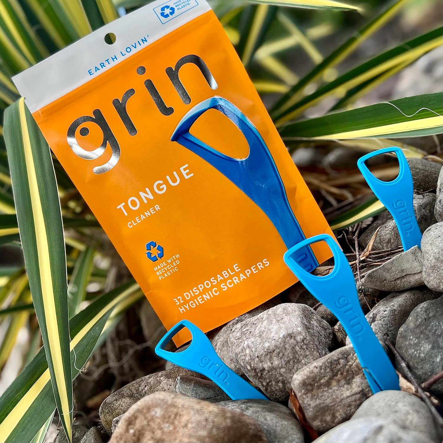 GRIN Tongue Cleaner, 32 Count, Disposable Tongue Cleaner, Hygienic Scraper, Recycled Plastic, Clean Tongue, Promote Fresh Breath, Includes Safe Fold- Back Tooth Pick - Image 6